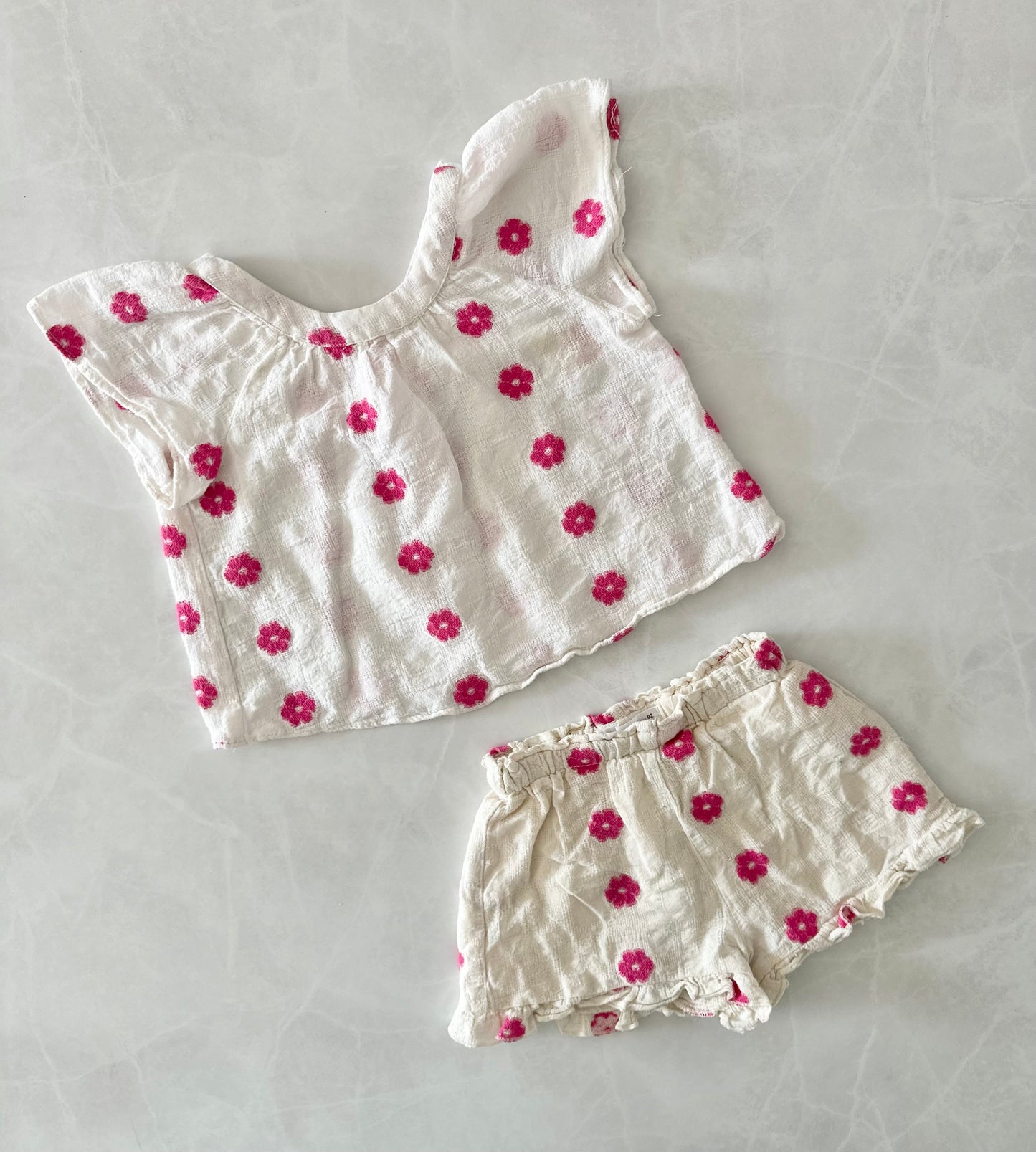 *imparfait* Ensemble 2 mcx - Zara - Haut 2-3 ans / Bas 18-24 mois