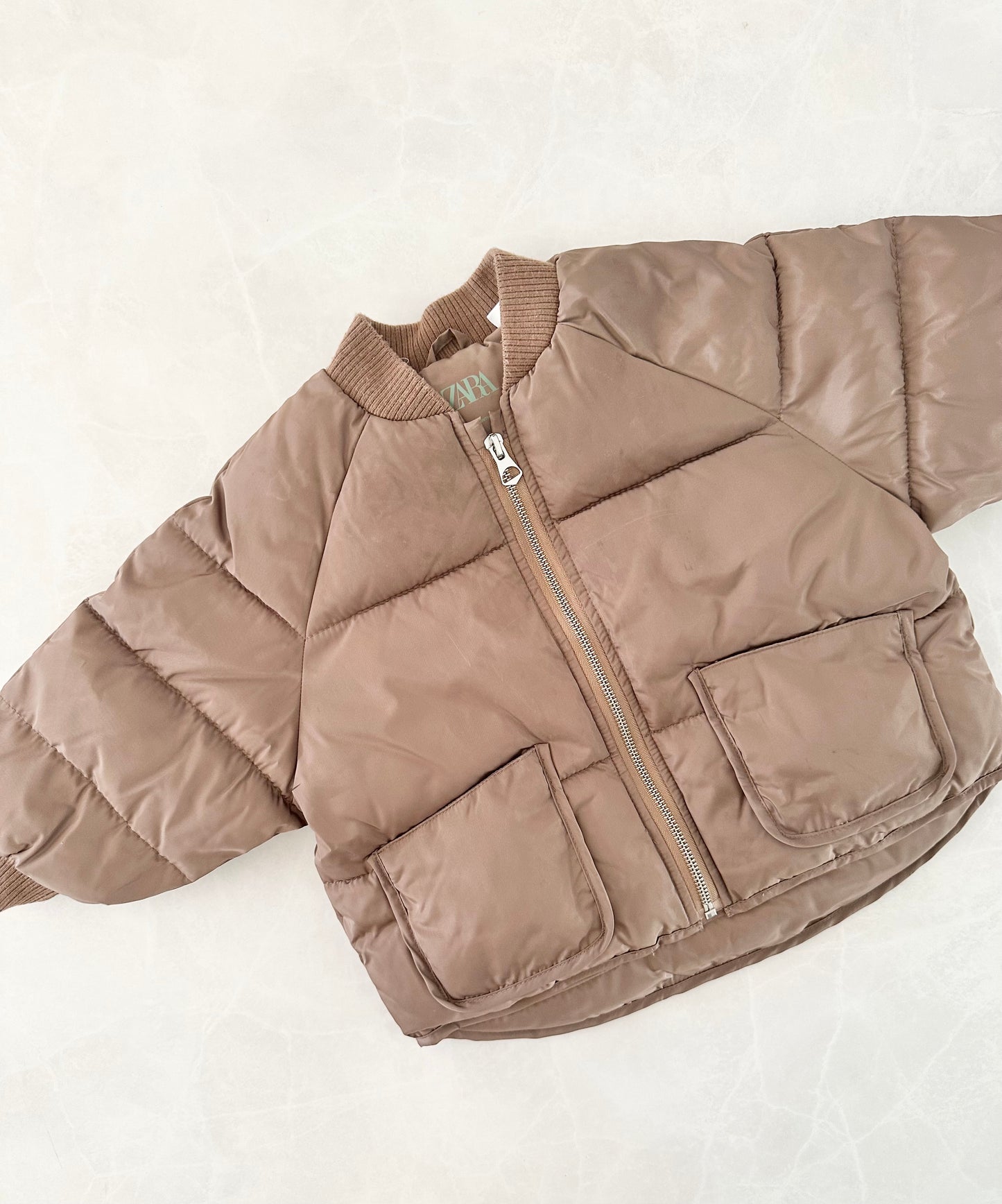 NEUF - Manteau style puffer - Zara - 12-18 mois (fait grand)