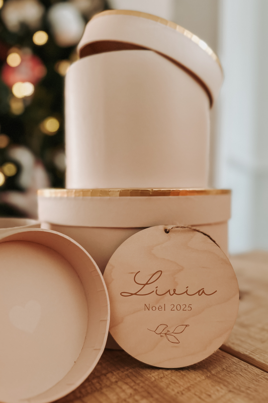 Ornement en bois « Prénom + Noël 2025 »