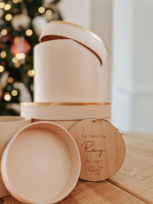 Ornement en bois « La famille X depuis X »