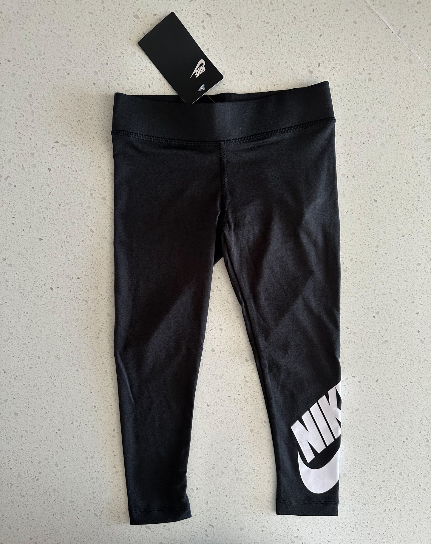 NEUF - Legging - Nike - 4-5 ans